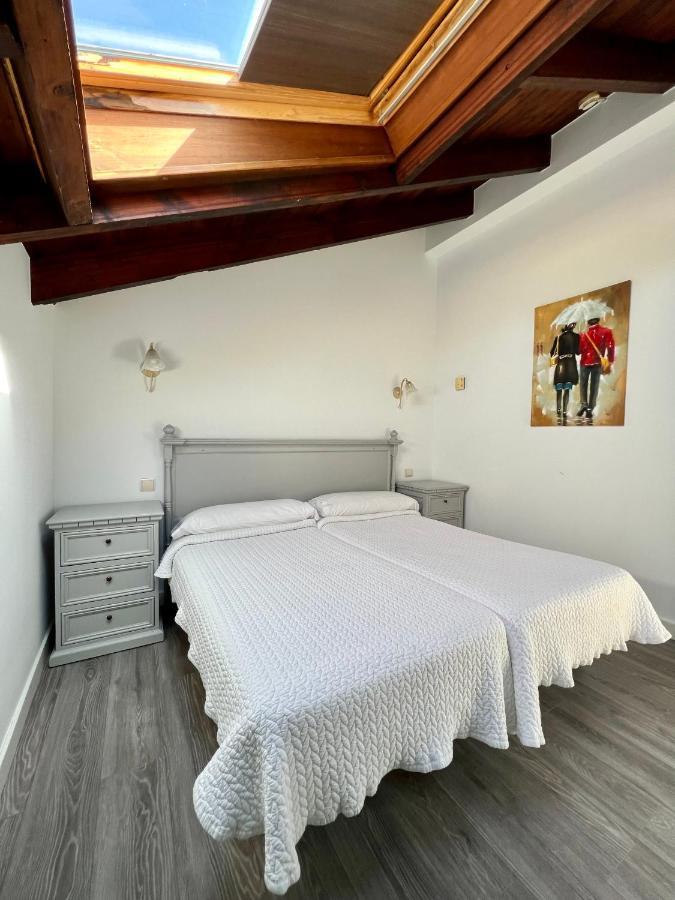 Hotel Villa Maria Revilla De Camargo Exteriér fotografie