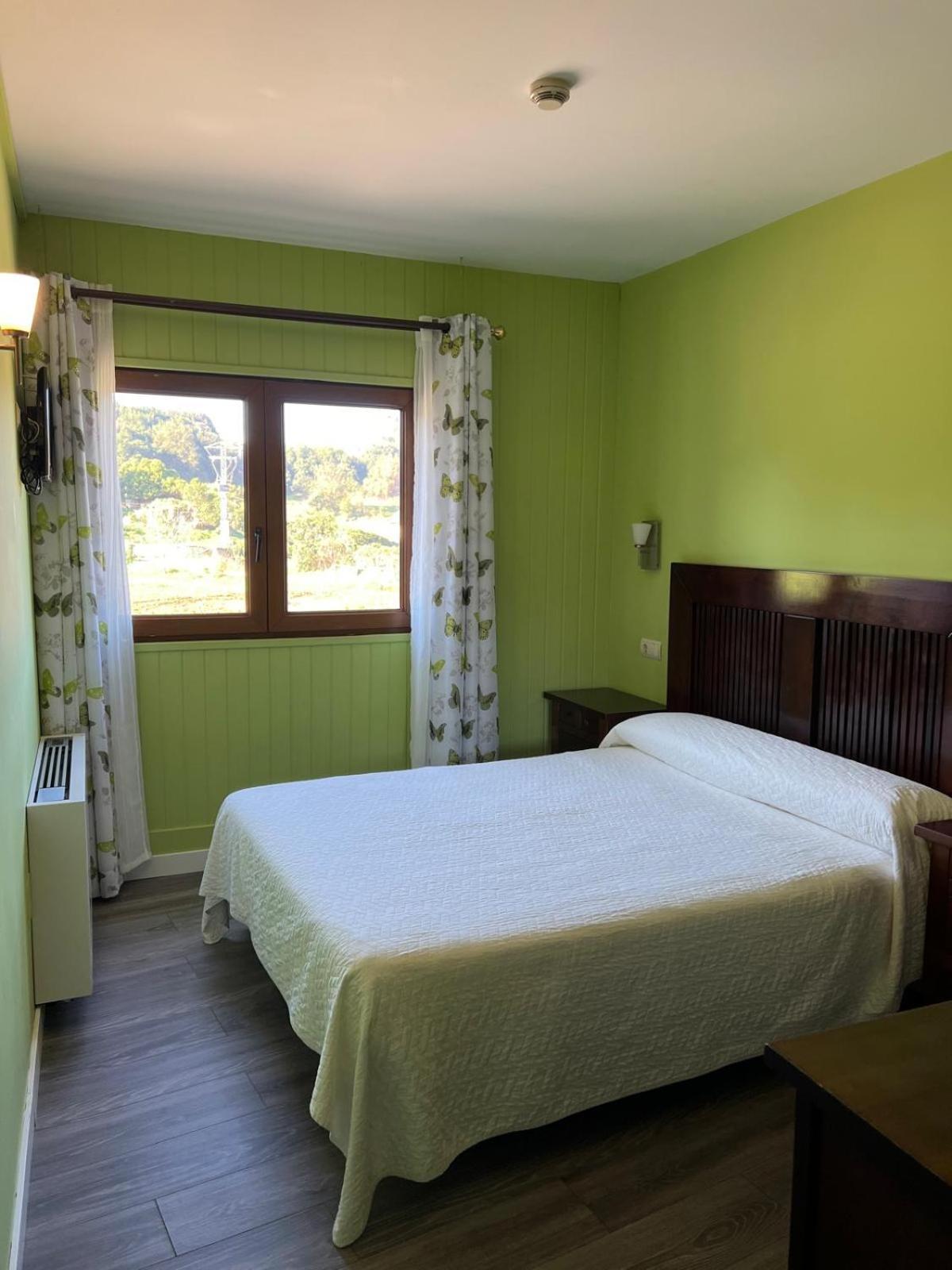 Hotel Villa Maria Revilla De Camargo Exteriér fotografie
