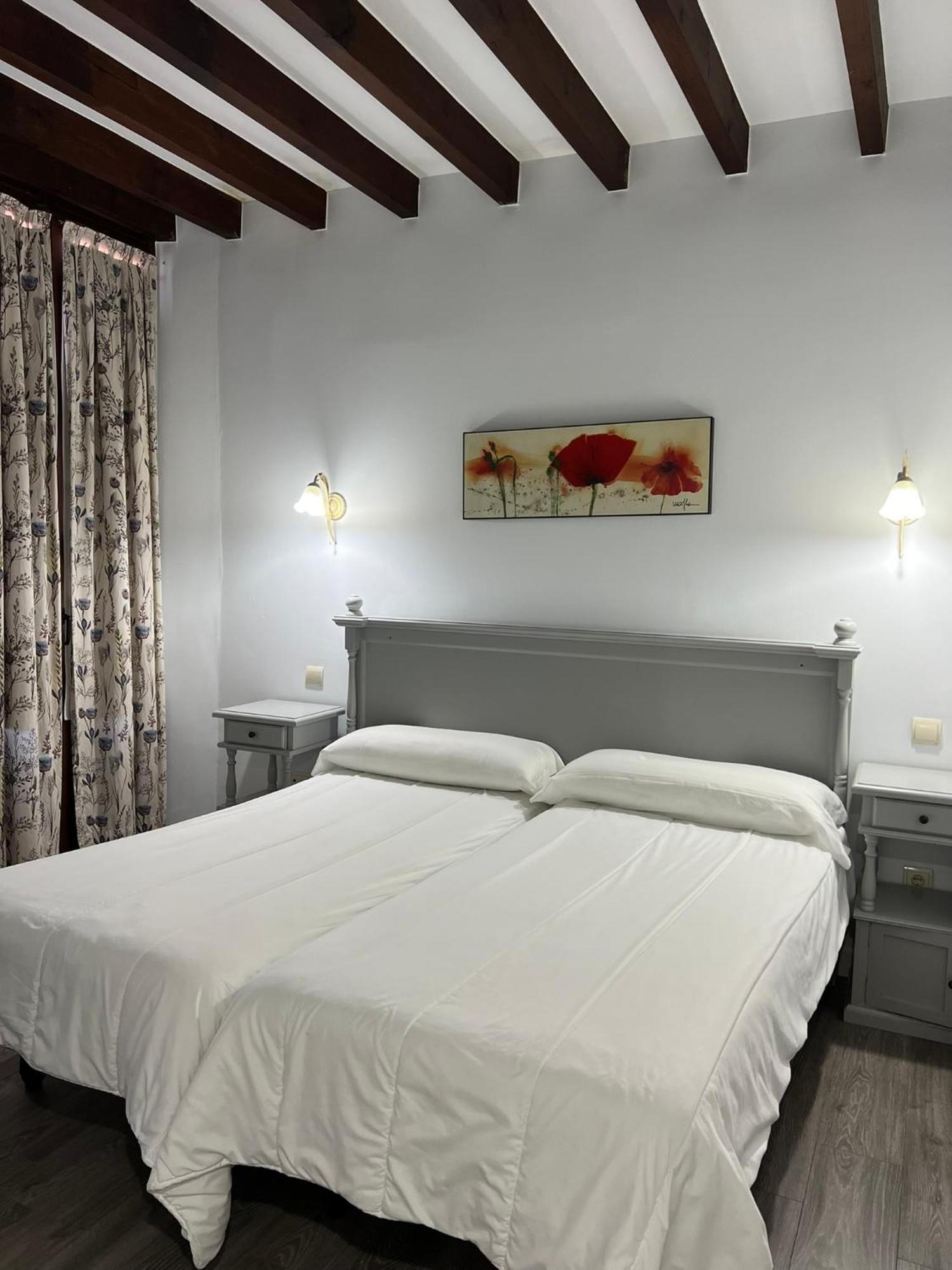 Hotel Villa Maria Revilla De Camargo Exteriér fotografie